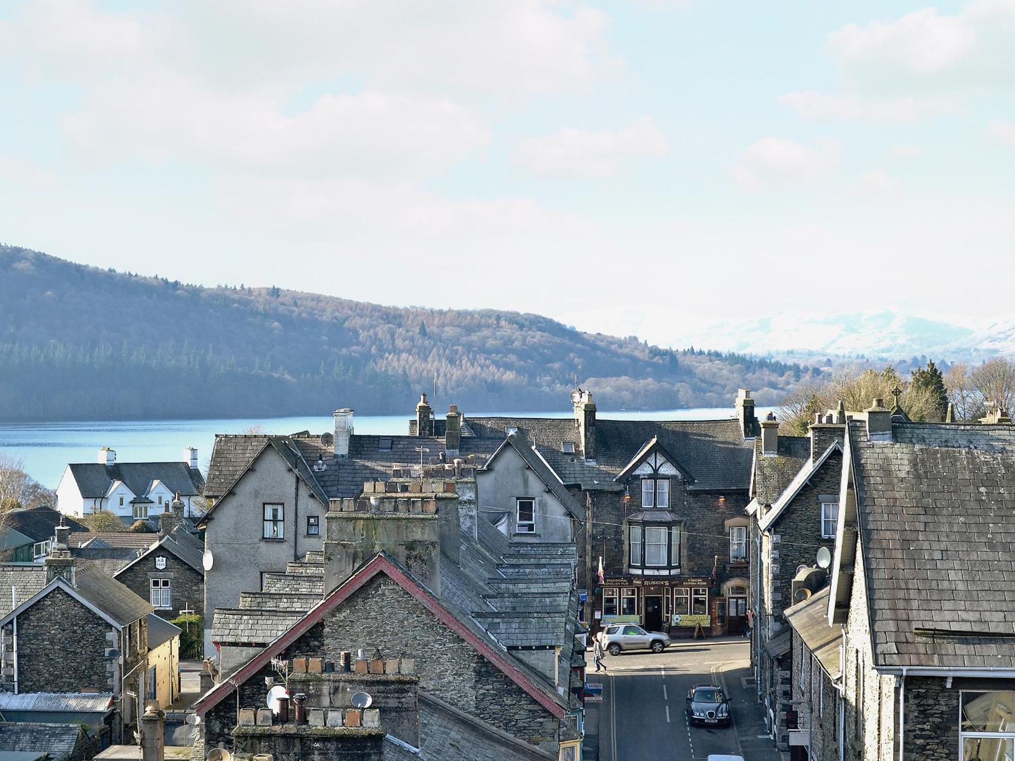 Deja Vu Villa Bowness-on-Windermere Exterior photo